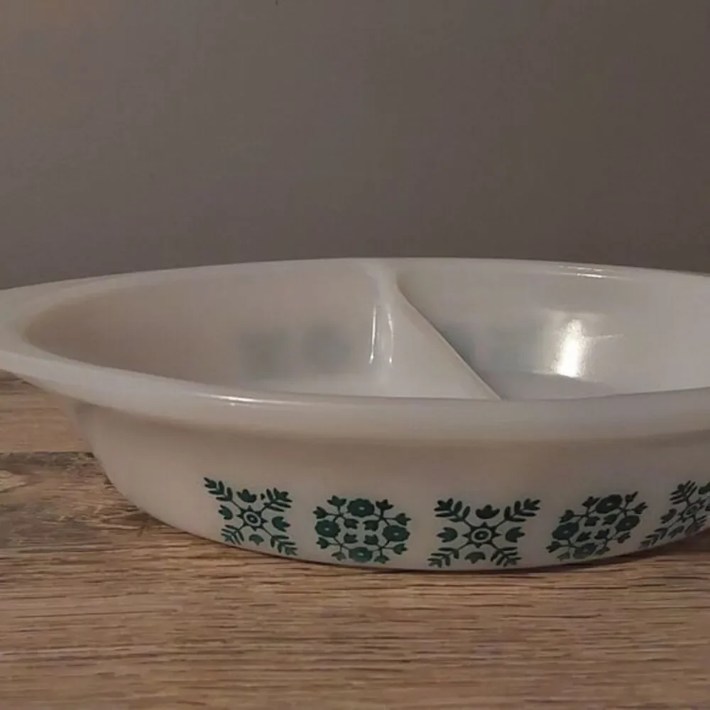 Vintage USA Glassbake J-239 Oval Milk White Divided Green Snowflake Casserole VG